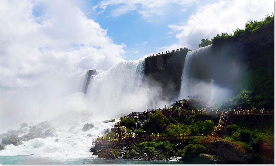Wasser, Sonne, Natur: Die Niagaraflle sind eine spektaulre Symbiose aus vielen Elementen und bilden ein einzigartiges Naturwunder, das man erleben muss.