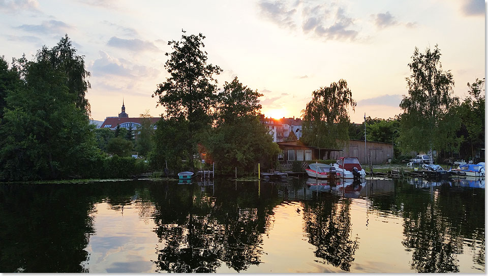 Sonnenuntergang an der Havel in Brandenburg.