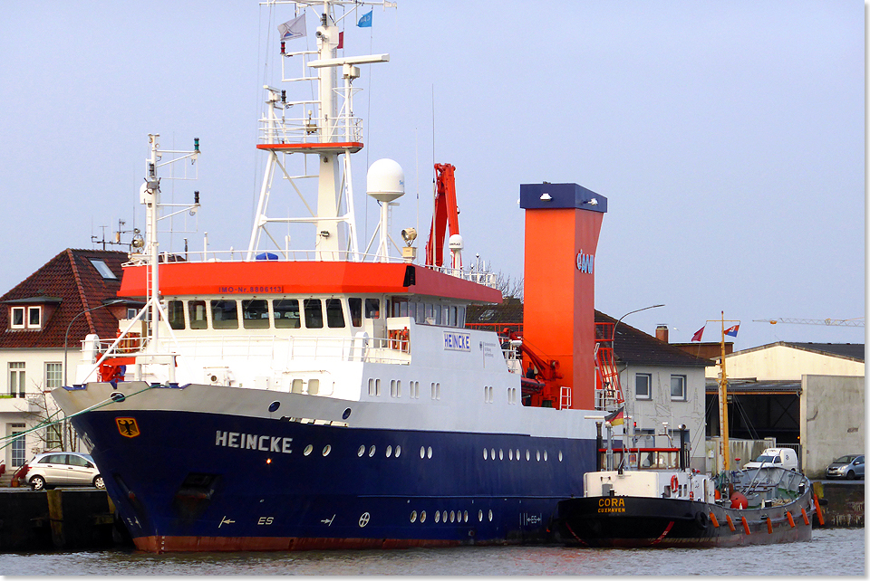 Das AWI-Forschungsschiff HEINCKE, das im letzten Jahr bei German Dry Docks in Bremerhaven mit einem Abgasreinigungssystem nachgerstet wurde.