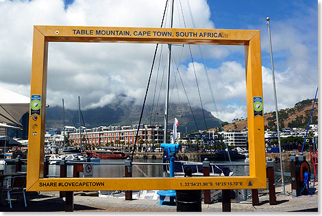 Ein gewaltiger Rahmen für ein beeindruckendes Bild. Doch der Tafelberg über Kapstadt verbirgt sich oft hinter einer Wolke.