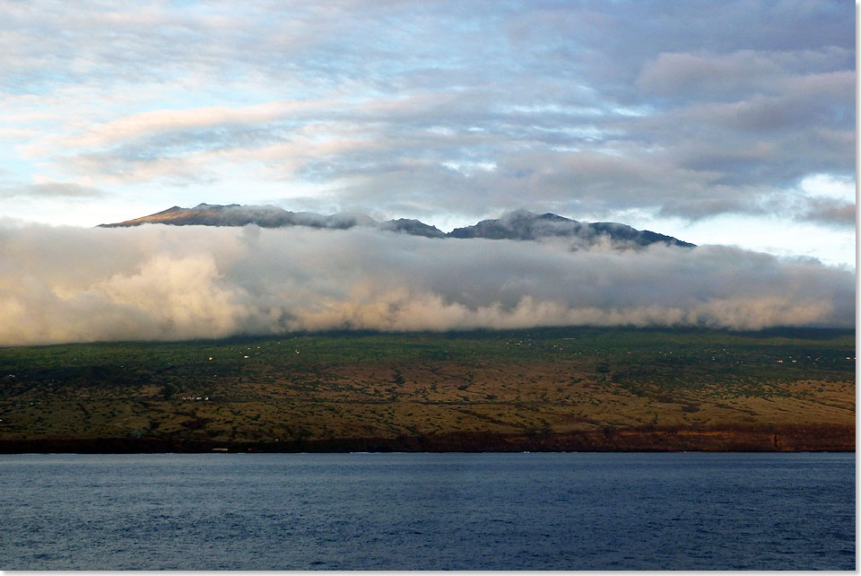 Häufig verbirgt sich der Vulkan auf Fogo hinter Wolken. Bei kräftigem Wind reißen sie auf.  Der letzte Ausbruch geschah hier 1995.