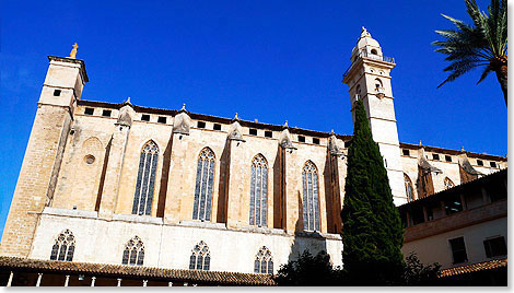 Das Kloster Sant Francesc verfgt ber eine imposante Basilika.