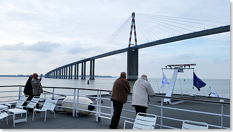 Der Brckenschwung von St. Nazaire ist architektonisch elegant.