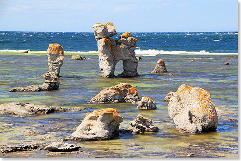 Symbolfigur von Gotland: das Brandungstor von Gamlehavn.