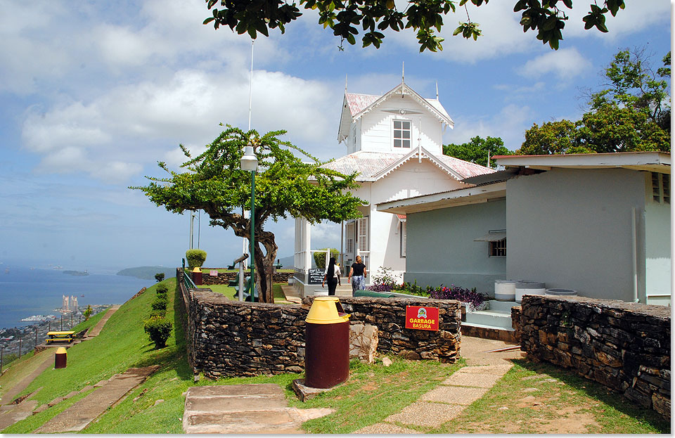 Im Jahre 1804 bauten die Briten Fort George. 340 Meter hoch gelegen, bietet es einen wundervollen Blick ber Port of Spain auf die Karibik, bei klarem Wetter sogar bis nach Venezuela.
