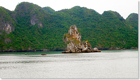Sagenhaft muten die Felsformationen der Ha Long Bay an.