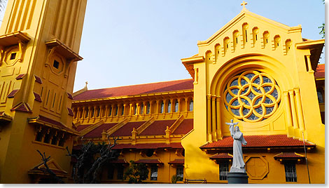 Detailansicht der  franzsischen Kathedrale in Hanoi.