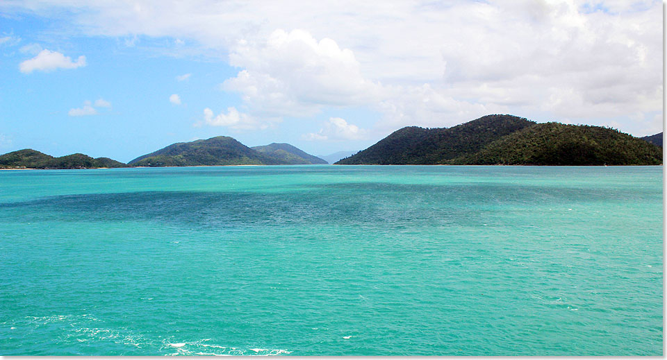 Die Whitsunday Islands  Ankerplatz mit Inselblick und trkisfarbenem Wasser.