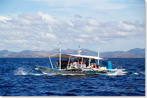 Couron auf Luzon, Philippinen  Bootsueberfahrt zu den Malcapuyas-Inseln.