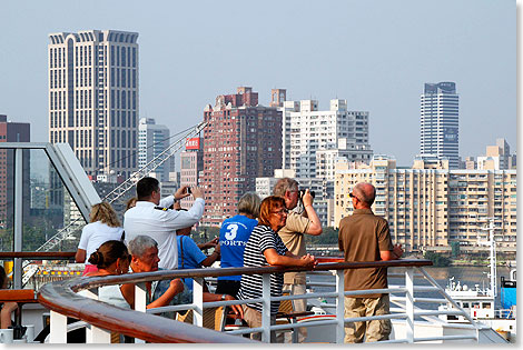 Kaohsiung, Taiwan  Die City-Skyline als begehrtes Auslaufmotiv.