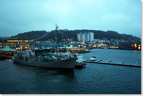 Das Walfangschiff SOUTHERN ACTOR ist eine Touristenattraktion im Hafen von Sandefjord.