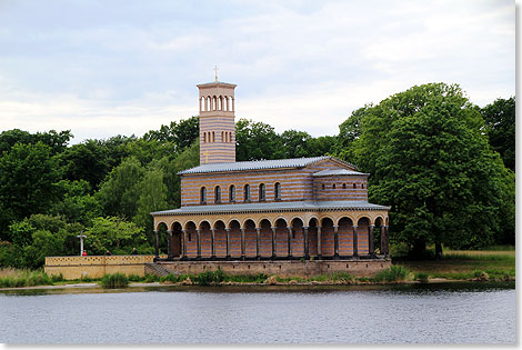 Sacrower Kirche im ehemaligen Grenzgebiet am Jungfernsee.