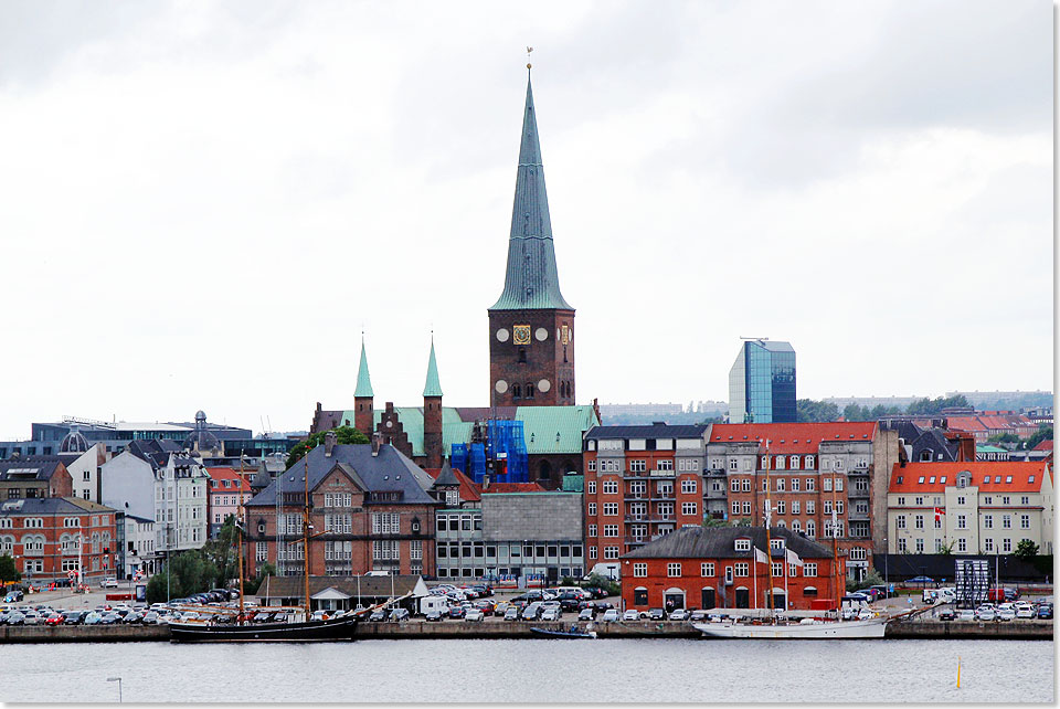 Blick auf die Universittsstadt Aarhus mit dem Don. Aarhus ist die zweitgrte Stadt Dnemarks.