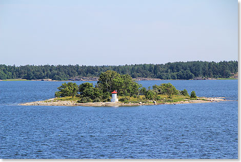 Minoi-Leuchtturm am Schrenfahrwasser.