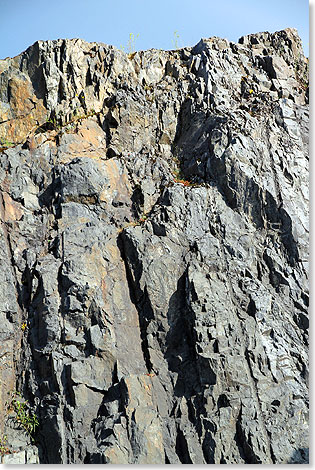 Eisenerz-Felsen vor dem Abbau.