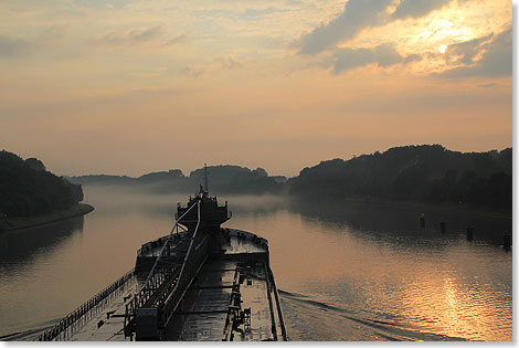 Abendstimmung ber den ersten Nord-Ostsee-Kanal-Kilometern.