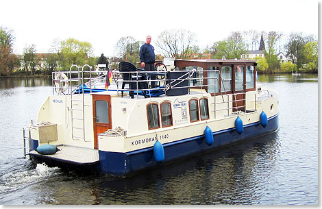 Abfahrt von Berlin Heiligensee an der Oberhavel-Enge.