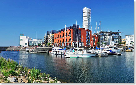 Västra Hamnen, ein neues Stadtviertel in Malmö, mit dem Wahrzeichen Turning Tower.