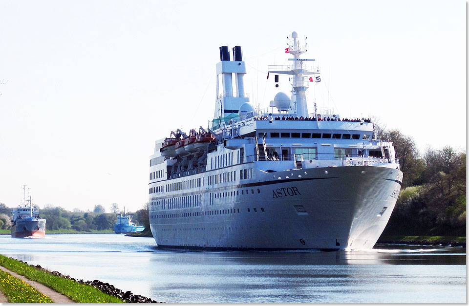 Die ASTOR im Nord-Ostsee-Kanal.