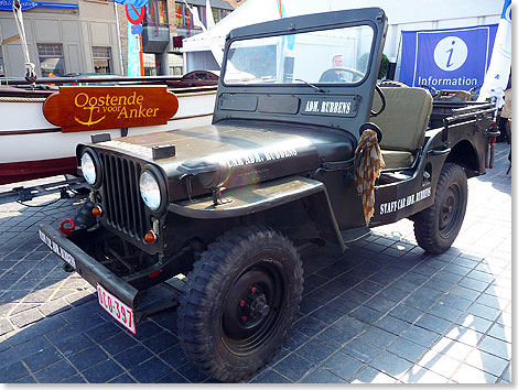 Normandie historisch: Der erste Jeep, der am 6. Juni 1944 an der umkmpften Utah beach an Land gerollt ist. Damals die entscheidende Wende im 2. Weltkrieg.