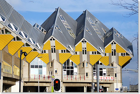 Huser kann man auch so bauen. Im Zentrum von Rotterdam sind die Kuben ein Hingucker. Sie enthalten ungewhnliche Wohnungen. Wo stellt man zum Beispiel seine Schrnke hin?