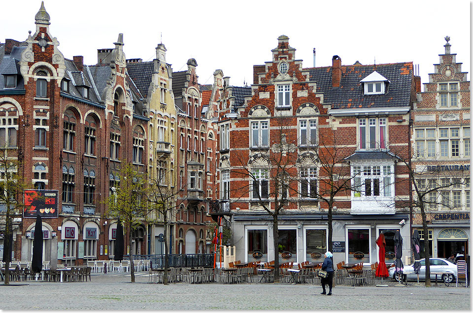 Gent war im Goldenen Jahrhundert eine der reichsten Stdte des Landes. Prachtvolle Giebel am Markt zeugen davon.