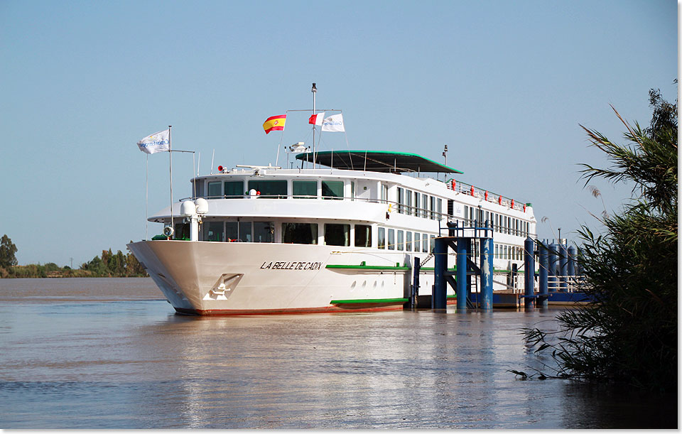 MS LA BELLE DE CADIX hat an der Isla Minima im Guadalquivir festgemacht.