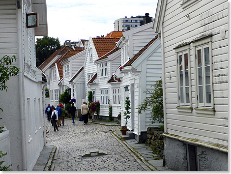 Das Gamle Stavanger besteht aus 173 zumeist weien Holzhusern aus dem 18. und dem Beginn des 19. Jahrhunderts und ist Besuchermagnet in Norwegens viertgrter Stadt.