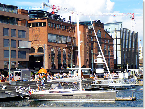 Oslos Stadtteil Aker Brygge ist heute hipp und cool: Bis zur Schlieung im Jahre 1982 befand sich hier das Werftgelnde der Aker Mechaniske Verksted.