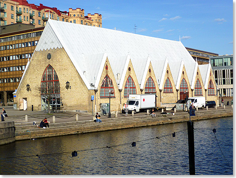 Gteborg: Hier gibt es nicht Wein und heiliges Brot  nur Lachs und Schrimps, in der Feskekrka (Fischkirche).