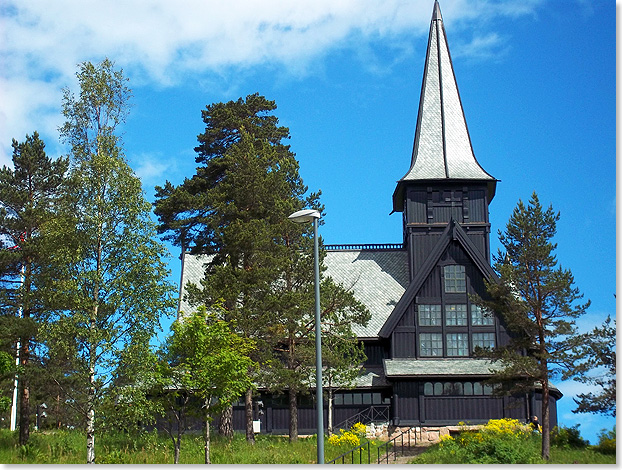 Stabkirche bei der Holmenkollen-Sprungschanze in Oslo.