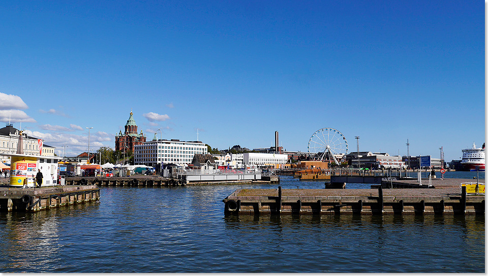 Zum Abschied noch ein Panorama des Hafens von Helsinki.