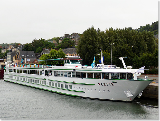 Die MS RENOIR gehrt der Reederei Croisieurope und hat Straburg als Heimathafen. Phoenix hat sie in diesem Jahr fr zwei Reisen auf der Seine gechartert. 