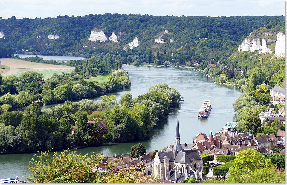  Wenn Inseln den Flusslauf teilen, wird das Fahrwasser eng. Konzentriertes Fahren ist angesagt. Groe Schiffe knnen den Fluss bis nach Rouen nutzen.