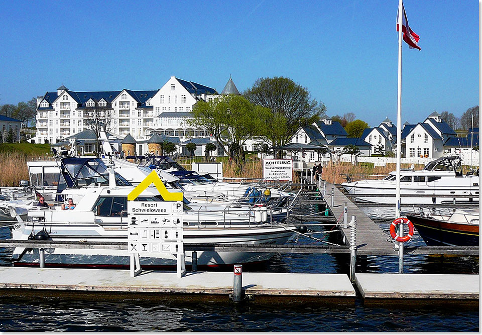 Unsere nchste Station ist das edle Resort Schwielowsee, ein strahlend weies Ensemble aus Luxushotel und Ferienhusern in amerikanischem Stil.