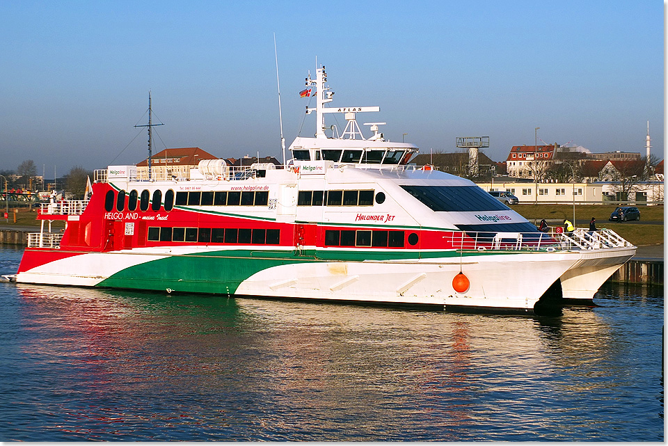 Mit einer Lnge von 53 Meter und einer Passagierkapazitt fr 597 Personen ist der HALUNDER JET der grte Katamaran in der Deutschen Bucht. 