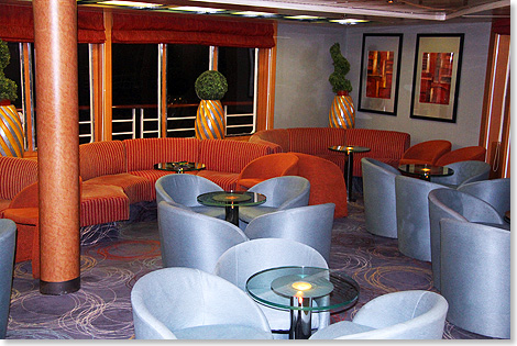 Egal ob Bingo, Beatles oder Bossa Nova: die Scotts Bar ist vor allem abends ein beliebter Aufenthaltsort an Bord.