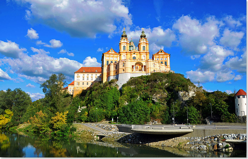 Der heutige Barock-Bau des Stifts Melk wurde in den Jahren 1702 bis 1746 errichtet. Als Wahrzeichen der Wachau gehrt es zum UNESCO-Welterbe.