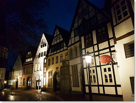 Ruhe in der abendluichen Altstadt von Minden.