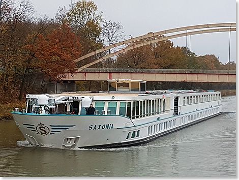 MS SAXONIA  Johann Magners frheres Stammschiff  passiert auf dem Mittellandkanal.