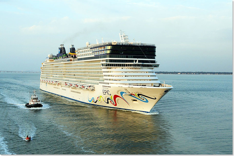 Die NORWEGIAN EPIC wurde von STX France im Jahr 2010 an die Reederei Norwegian Cruise Line abgeliefert.