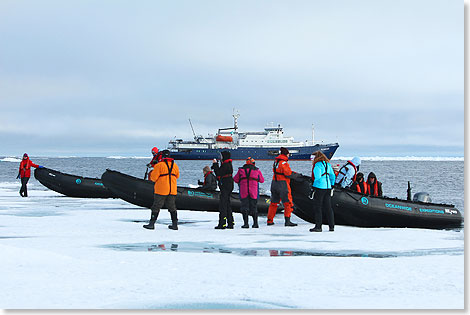 ... und nur noch 500 Seemeilen vom Nordpol entfert, ist für alle ein unvergessliches Erlebnis.
