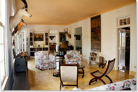 Blick in das Wohnzimmer von Hemingways Finca.