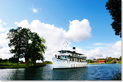 Die WILHELM THAM ist ein historisches Kreuzfahrtschiff auf dem Gtakanal.